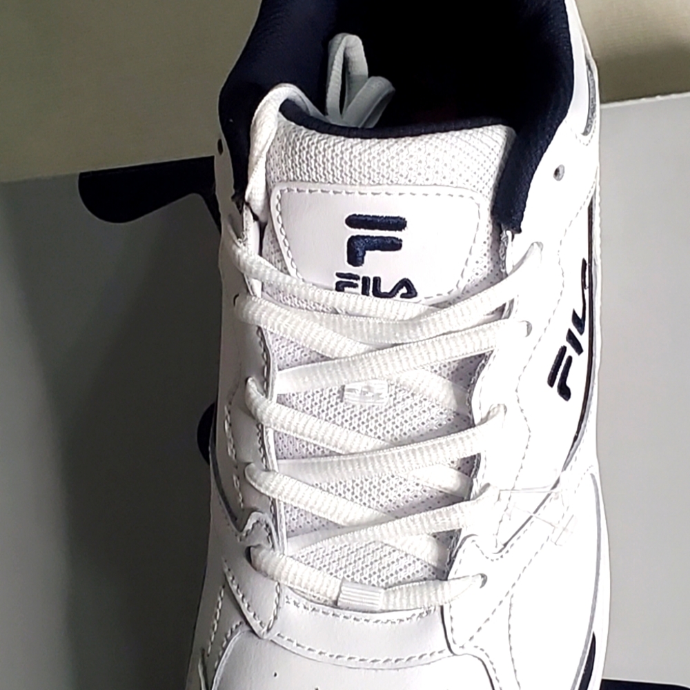 Fila Tri Runner Men sz 10 White and navy